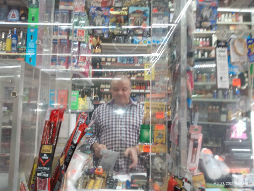 Beer Store «Liquor Bottle Party Store», reviews and photos, 5603 Elmer St, Detroit, MI 48210, USA