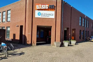 Basic-Fit Fitness First Waalwijk Zein image