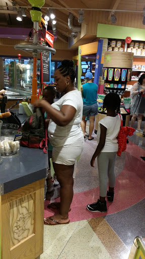 Department Store «Bon-Ton», reviews and photos, 443 E Main St, Westfield, MA 01085, USA