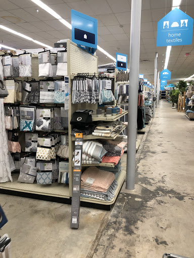 Home Goods Store «At Home», reviews and photos, 3900 Troup Hwy, Tyler, TX 75703, USA