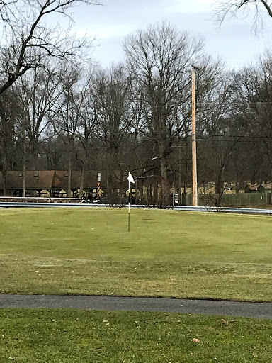 Golf Course «Hickory Valley Golf Club», reviews and photos, 1921 Ludwig Rd, Gilbertsville, PA 19525, USA