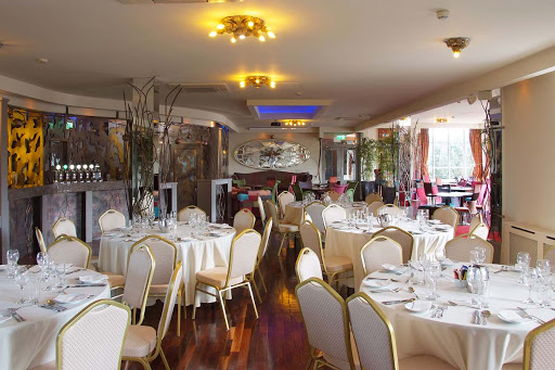 Mount Oval Bar & Restaurant