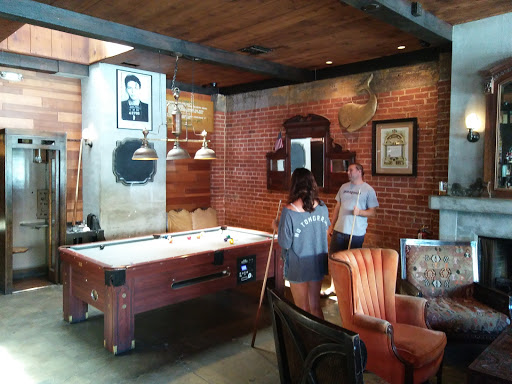 Bar «Marine Room Tavern», reviews and photos, 214 Ocean Ave, Laguna Beach, CA 92651, USA