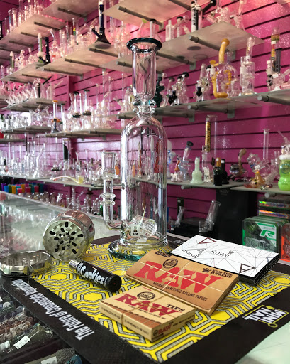 Tobacco Shop «Up In Smoke - Surfside», reviews and photos, 325 US-17 BUS, Surfside Beach, SC 29575, USA