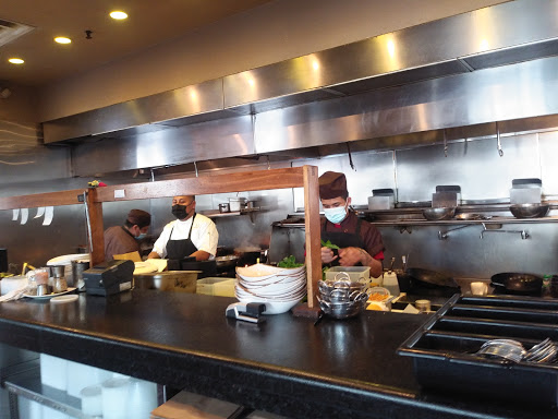 Shopping Mall «West Village», reviews and photos, 3699 McKinney Ave, Dallas, TX 75204, USA