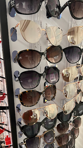 Shoe Store «DSW Designer Shoe Warehouse», reviews and photos, 2915 Harrison Ave NW, Olympia, WA 98502, USA