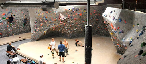 Rock Climbing Gym «Hangar 18 Indoor Climbing Gym - Mission Viejo», reviews and photos, 23812 Vía Fabricante A4, Mission Viejo, CA 92691, USA