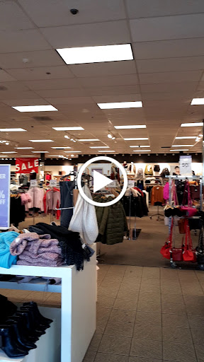 Clothing Store «Forever 21», reviews and photos, 8155 Arroyo Cir #1, Gilroy, CA 95020, USA