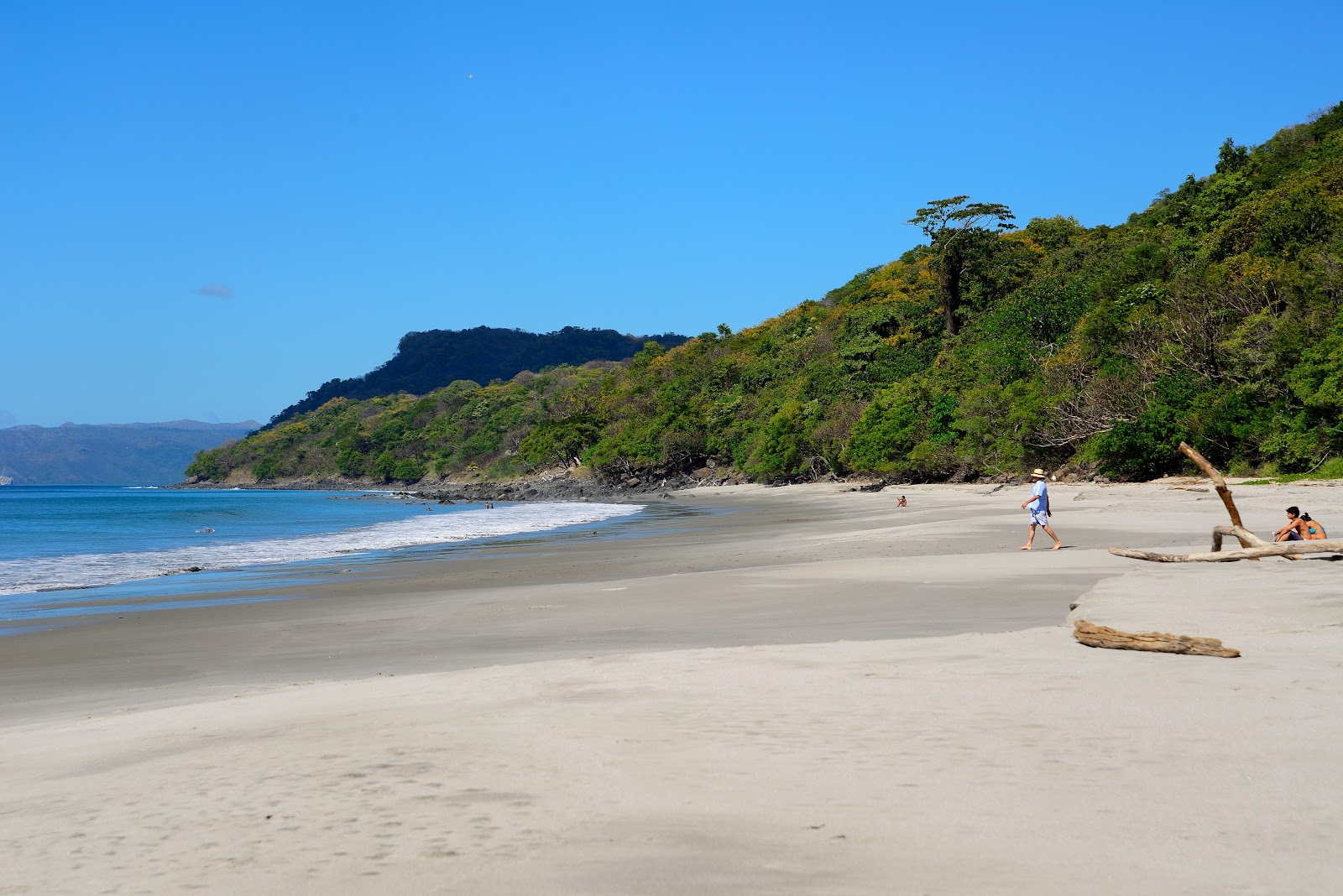 Foto af Cabuyal beach med lang lige kyst