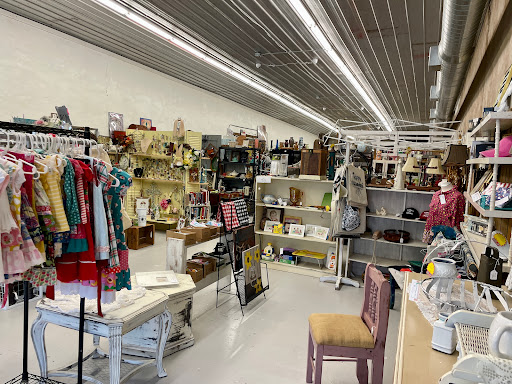 GG's Antiques and Collectibles