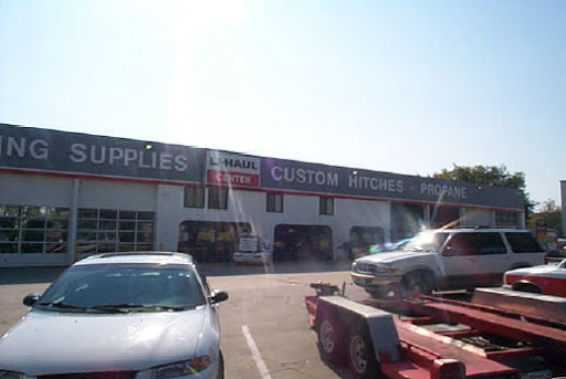 Truck Rental Agency «U-Haul Moving & Storage of Takoma Park», reviews and photos, 6889 New Hampshire Ave, Takoma Park, MD 20912, USA