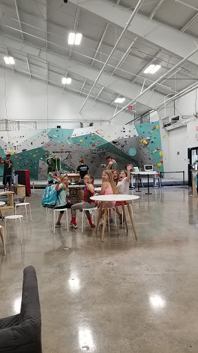 Rock Climbing Gym «Zenith Climbing Center», reviews and photos, 3534 E Sunshine St #3, Springfield, MO 65804, USA