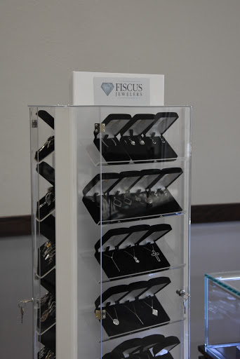 Jewelry Designer «Fiscus Diamond Jewelers», reviews and photos, 1701 SE Delaware Ave # 250, Ankeny, IA 50021, USA
