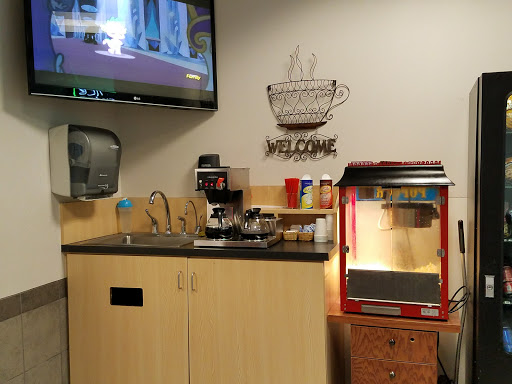 Kia Dealer «Weston Kia», reviews and photos, 22309 SE Stark St, Gresham, OR 97030, USA