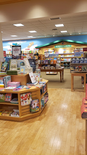 Book Store «Barnes & Noble», reviews and photos, 1 Worcester Rd, Framingham, MA 01701, USA
