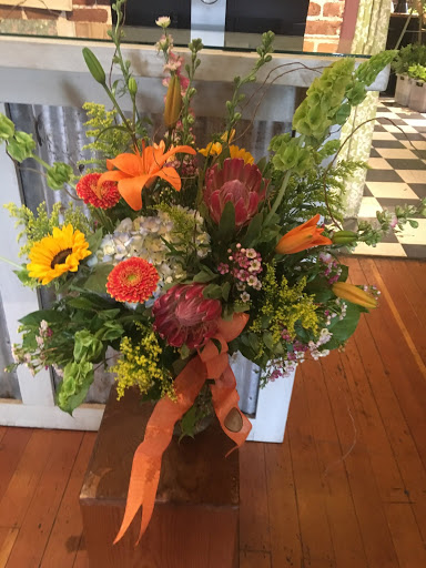 Florist «Foothill Flowers», reviews and photos, 102 W Main St, Grass Valley, CA 95945, USA