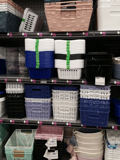 Variety Store «Five Below», reviews and photos, 846 Pelham Pkwy, Pelham, NY 10803, USA