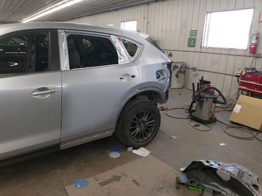 Auto Body Shop «Petersen Body Shop», reviews and photos, 3603 S Burdick St, Kalamazoo, MI 49001, USA