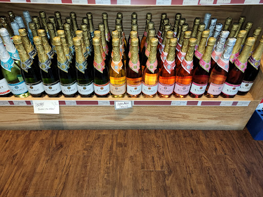 Liquor Store «Shyamrock Liquors», reviews and photos, 2926 Nashville Rd, Bowling Green, KY 42101, USA