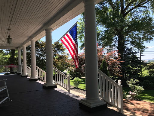 Bed & Breakfast «Seasons At Magnolia Manor», reviews and photos, 111 Springdale Ave, New Windsor, MD 21776, USA