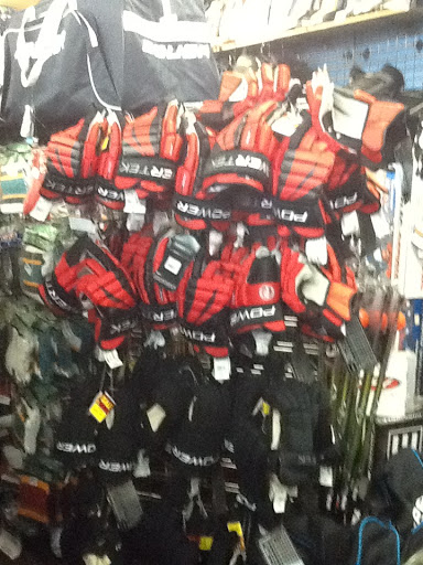 Sporting Goods Store «Play It Again Sports - Schaumburg , IL», reviews and photos, 1127 S Roselle Rd, Schaumburg, IL 60193, USA