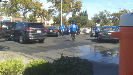 Car Wash «Pavilion Car Wash, Quick Lube & Detail Center», reviews and photos, 2334 Fair Oaks Blvd, Sacramento, CA 95825, USA