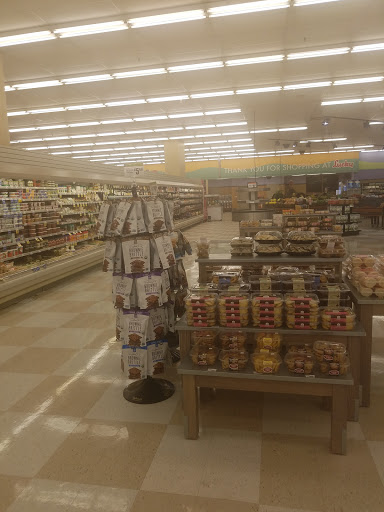 Supermarket «Lucky», reviews and photos, 2355 California Blvd, Napa, CA 94559, USA