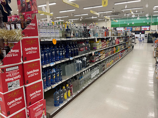 Liquor Store «Connecticut Beverage Mart», reviews and photos, 955 Washington St, Middletown, CT 06457, USA