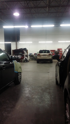 Auto Body Shop «Service King Collision Repair of McDonough», reviews and photos, 2205 Hwy 42 N, McDonough, GA 30253, USA