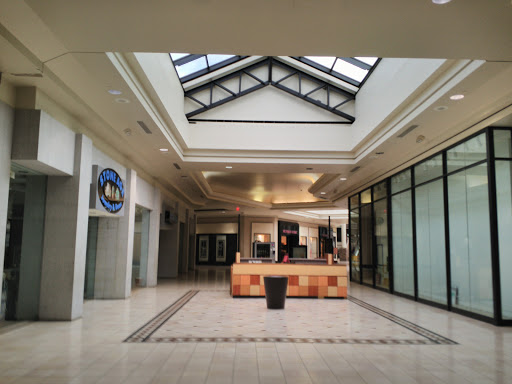 Shopping Mall «The Centre of Tallahassee», reviews and photos, 2415 N Monroe St #500, Tallahassee, FL 32303, USA
