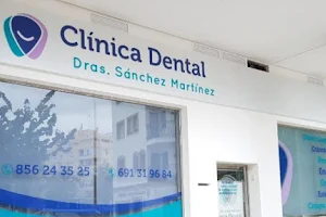 Clinica Dental Sanchez Martinez image