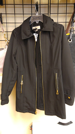 Used Clothing Store «Clothes Mentor», reviews and photos, 4420 Dixie Hwy #132, Louisville, KY 40216, USA