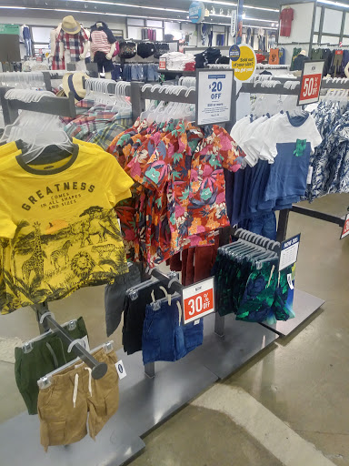 Clothing Store «Old Navy», reviews and photos, 3581 N Freeway Blvd, Sacramento, CA 95834, USA