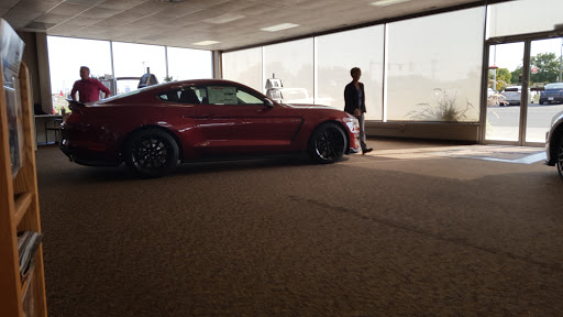 Ford Dealer «Jensen Ford Lincoln», reviews and photos, 2805 S Center St, Marshalltown, IA 50158, USA