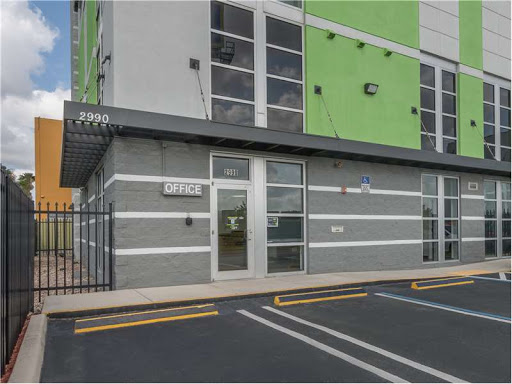 Self-Storage Facility «Extra Space Storage», reviews and photos, 2990 W 84th St, Hialeah, FL 33018, USA