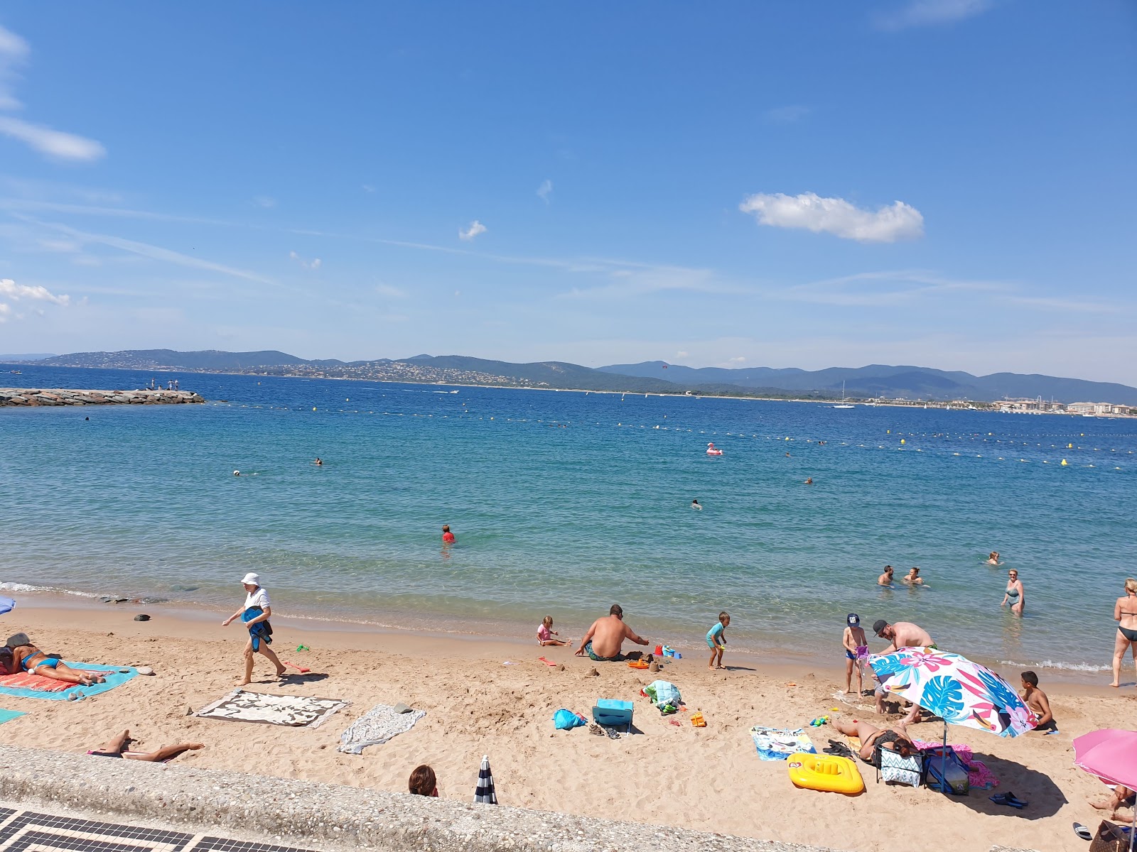 Φωτογραφία του Plage du Veillat παροχές περιοχής