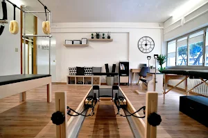 Elementos Studio Pilates & Fisioterapia image