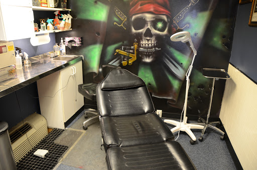Tattoo Shop «Ageless Art Tattoo & Piercing», reviews and photos, 711 E Lewis and Clark Pkwy, Clarksville, IN 47129, USA