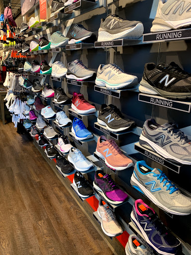 Shoe Store «New Balance Portland», reviews and photos, 7385 SW Bridgeport Rd, Tigard, OR 97224, USA