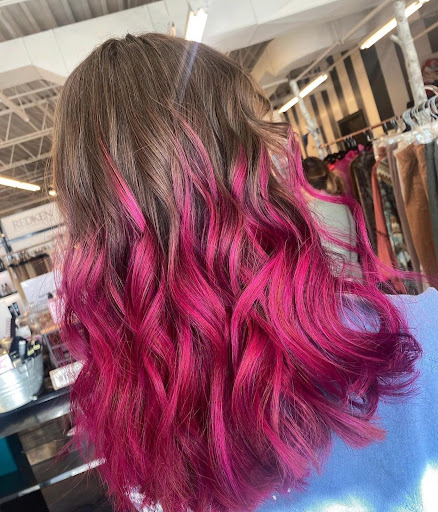 Beauty Salon «Hair Benders Salon», reviews and photos, 2617 E Center St, Kingsport, TN 37664, USA