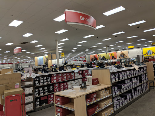 Department Store «Target», reviews and photos, 13301 Gateway Center Dr, Gainesville, VA 20155, USA