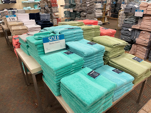 Clothing Store «Bealls Department Store», reviews and photos, 3701 Tamiami Trail E, Naples, FL 34112, USA