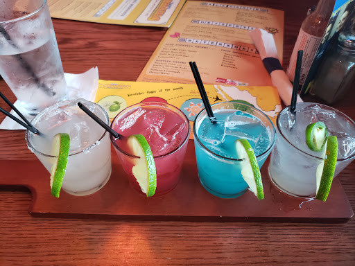 Mexican Restaurant «Margaritas Mexican Restaurant», reviews and photos, 1 Keewaydin, Salem, NH 03079, USA