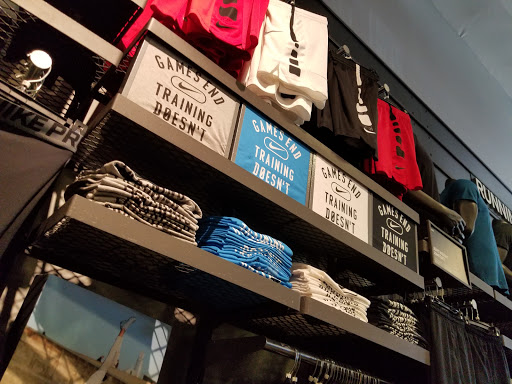 Clothing Store «Nike Factory Store», reviews and photos, 1553 Retherford St c080, Tulare, CA 93274, USA