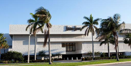 Clothing Store «Neiman Marcus», reviews and photos, 2442 E Sunrise Blvd, Fort Lauderdale, FL 33304, USA