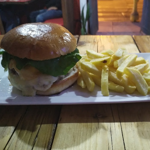 Tito's burger - Hamburguesería