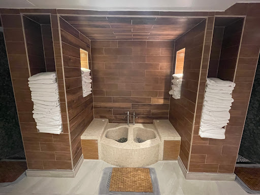 Spa Resort «Carillon Miami Wellness Resort», reviews and photos, 6801 Collins Ave, Miami Beach, FL 33141, USA