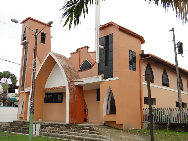 Opiniones de Iglesia Nuestra Señora del Carmen en Puerto Quito - Iglesia