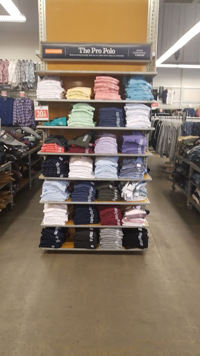 Clothing Store «Old Navy», reviews and photos, 13915 20th Ave, College Point, NY 11356, USA