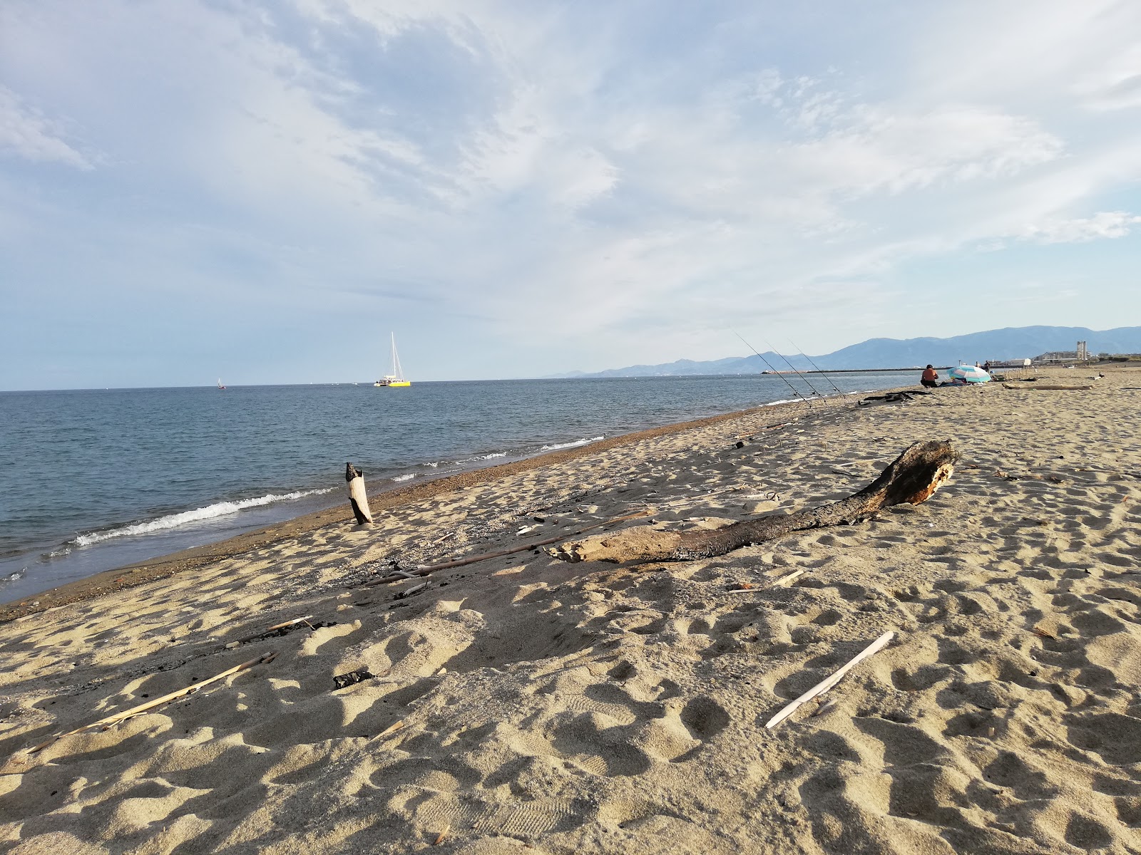 Photo de St Marie wild beach avec plage spacieuse